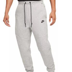 S - Nike Men's Tech Fleece Joggers